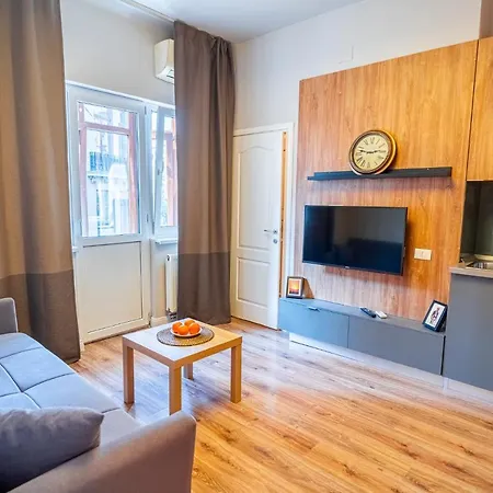 Apartment Xityscape Serenity Gateway To Bucharest's Heritage